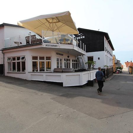 Therns Hotel Gudhjem Exterior foto