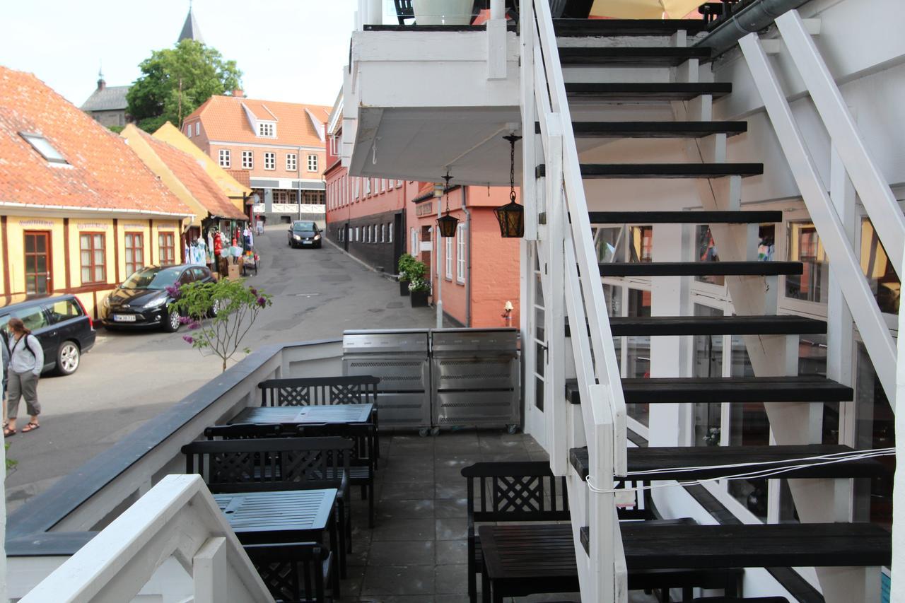Therns Hotel Gudhjem Exterior foto