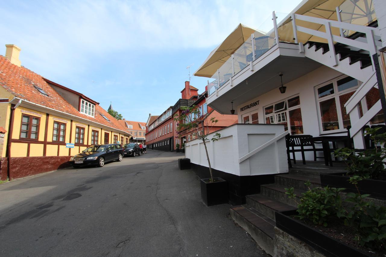 Therns Hotel Gudhjem Exterior foto