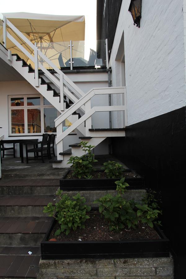 Therns Hotel Gudhjem Exterior foto