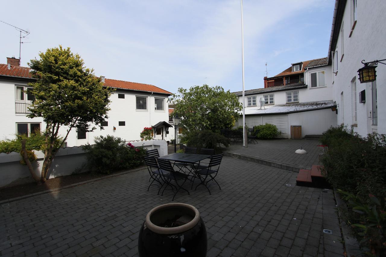 Therns Hotel Gudhjem Exterior foto