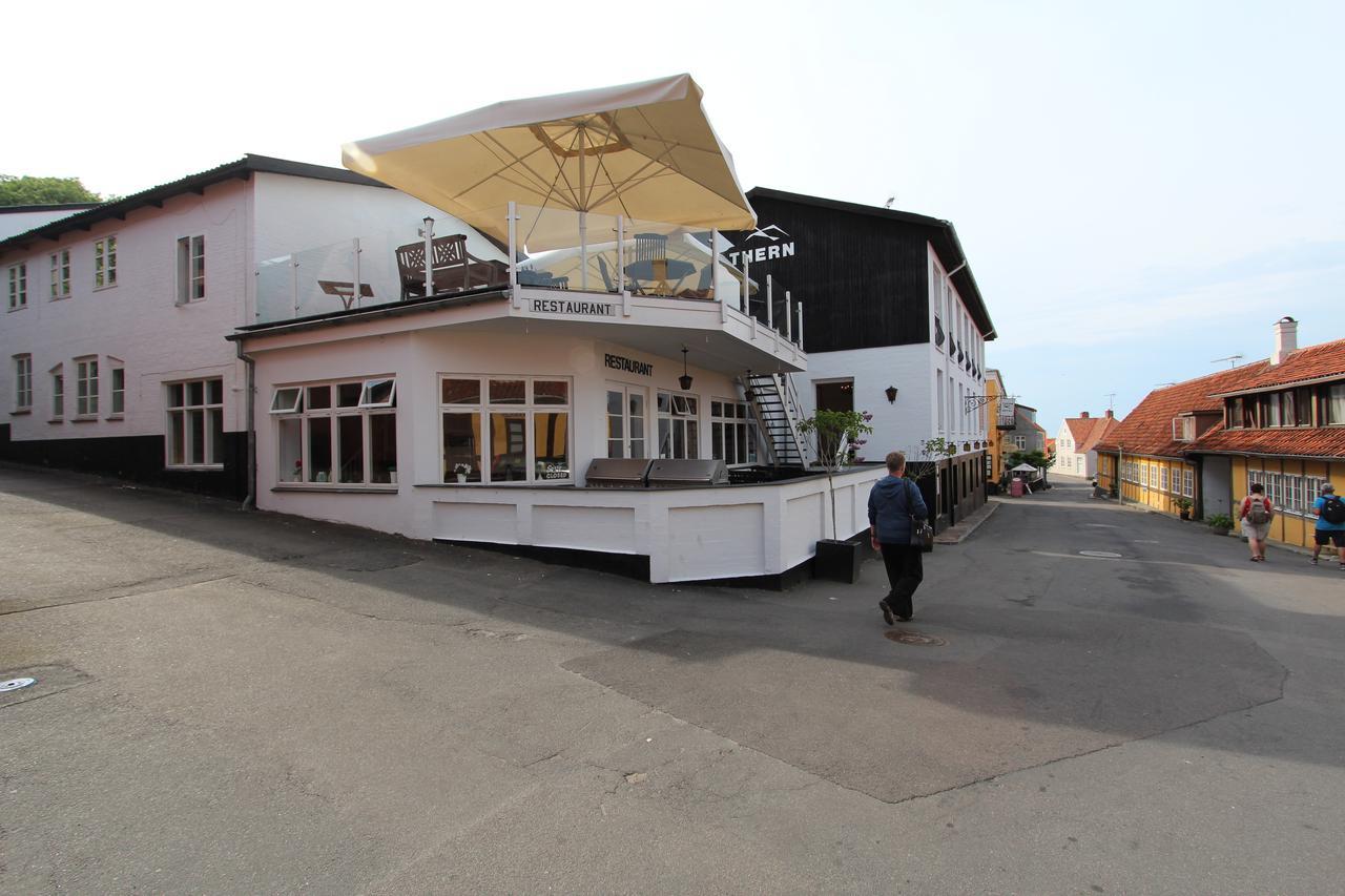 Therns Hotel Gudhjem Exterior foto