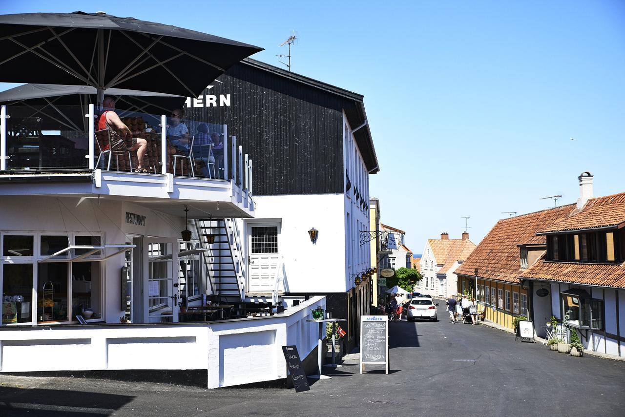 Therns Hotel Gudhjem Exterior foto